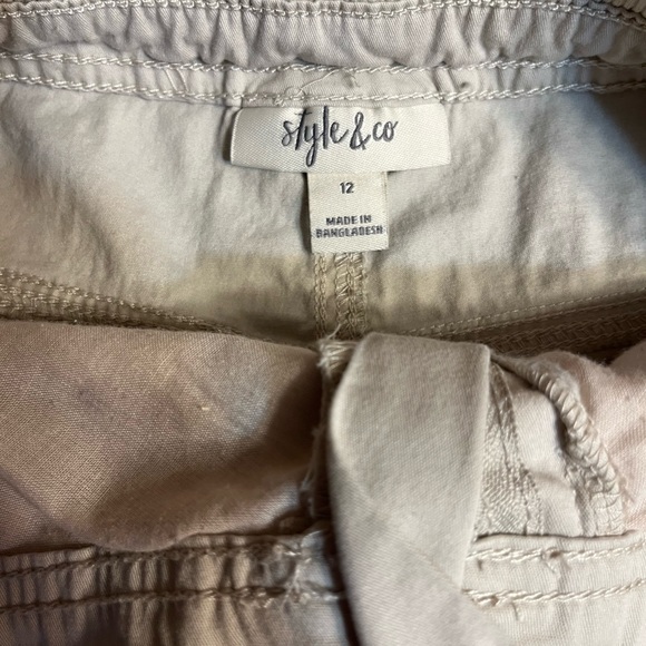 Woman’s cargo shorts elastic waist functional utility pockets front size 12 - Picture 7 of 13